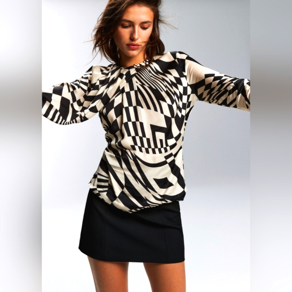 ZARA Printed Pleated Blouse (S)  New!